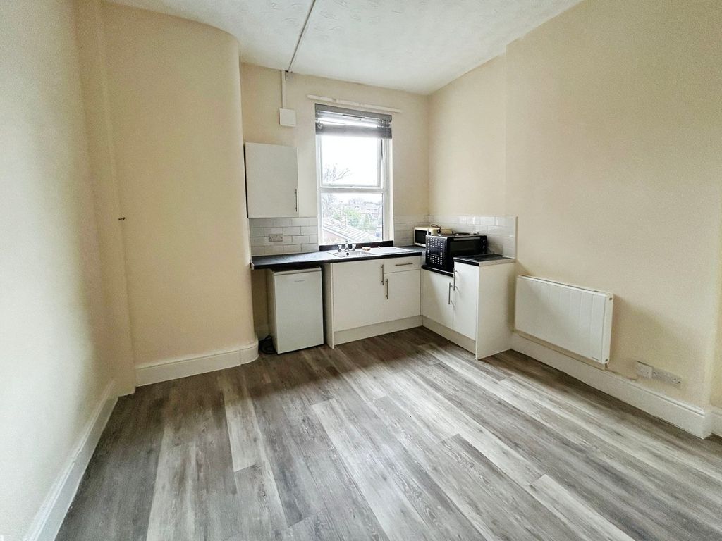 Property photo 2 of 7 Picture No. 03