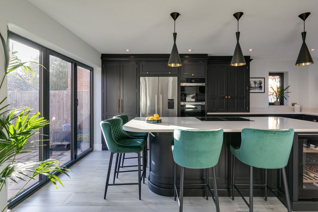 Property photo 2 of 20 Kitchen