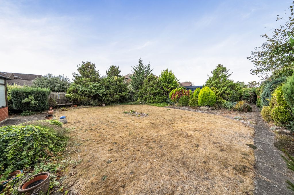Property photo 2 of 11