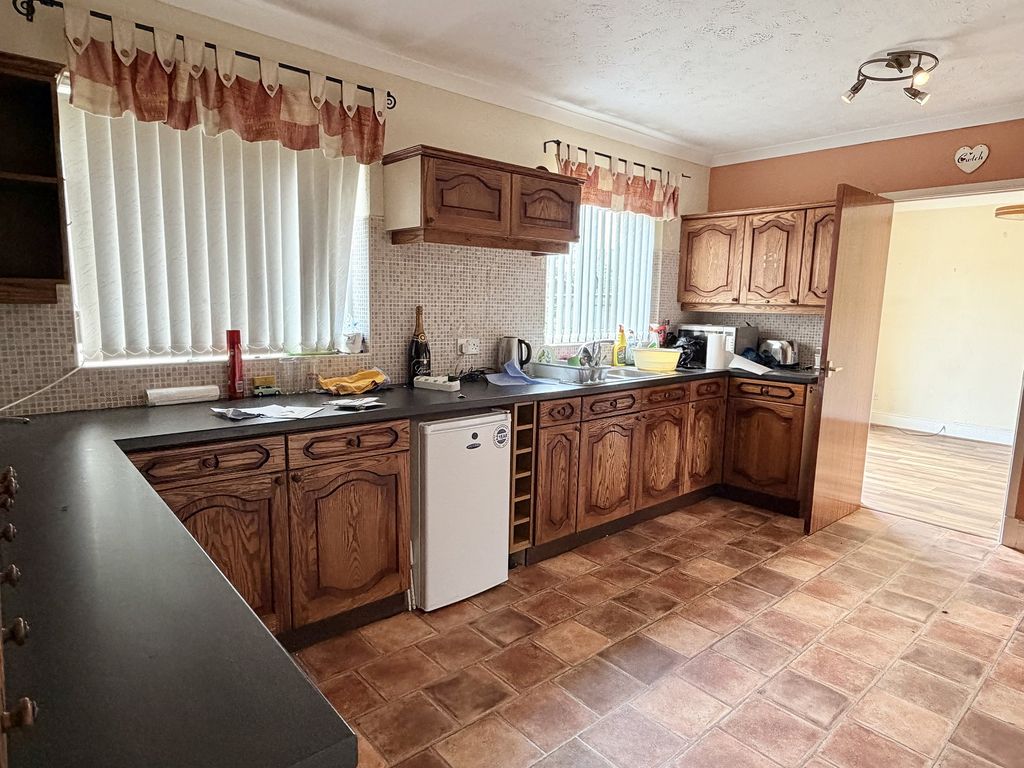Property photo 3 of 14 Not Specified