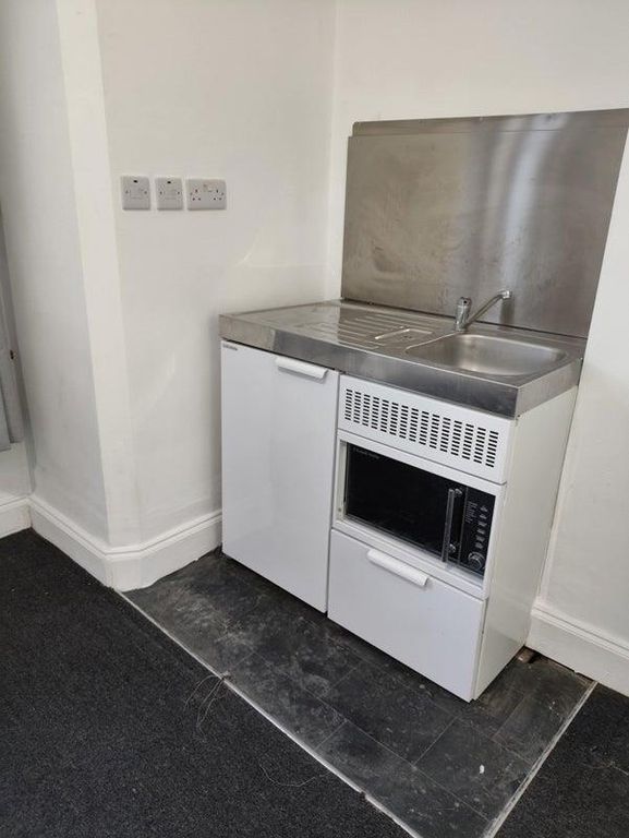 Property photo 2 of 6 94303813.Jpg