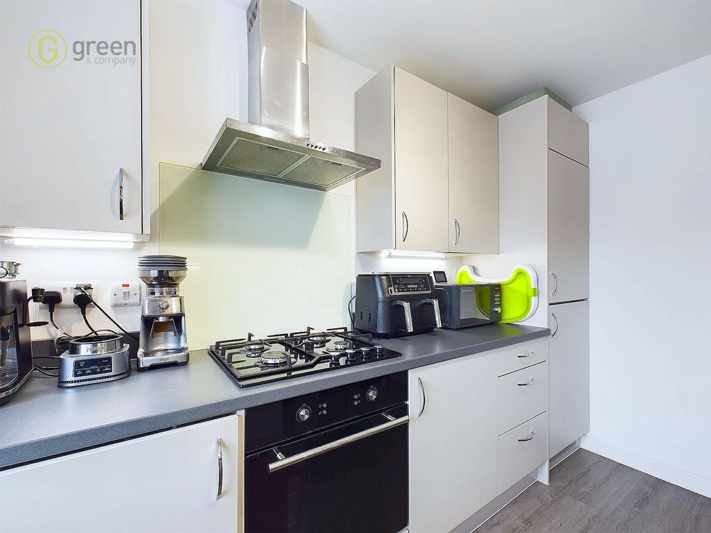 Property photo 3 of 22