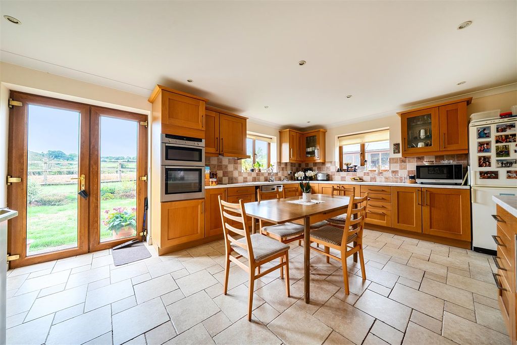 Property photo 2 of 15 2