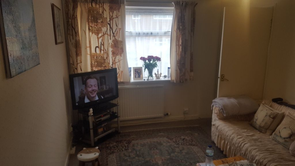 Property photo 3 of 4