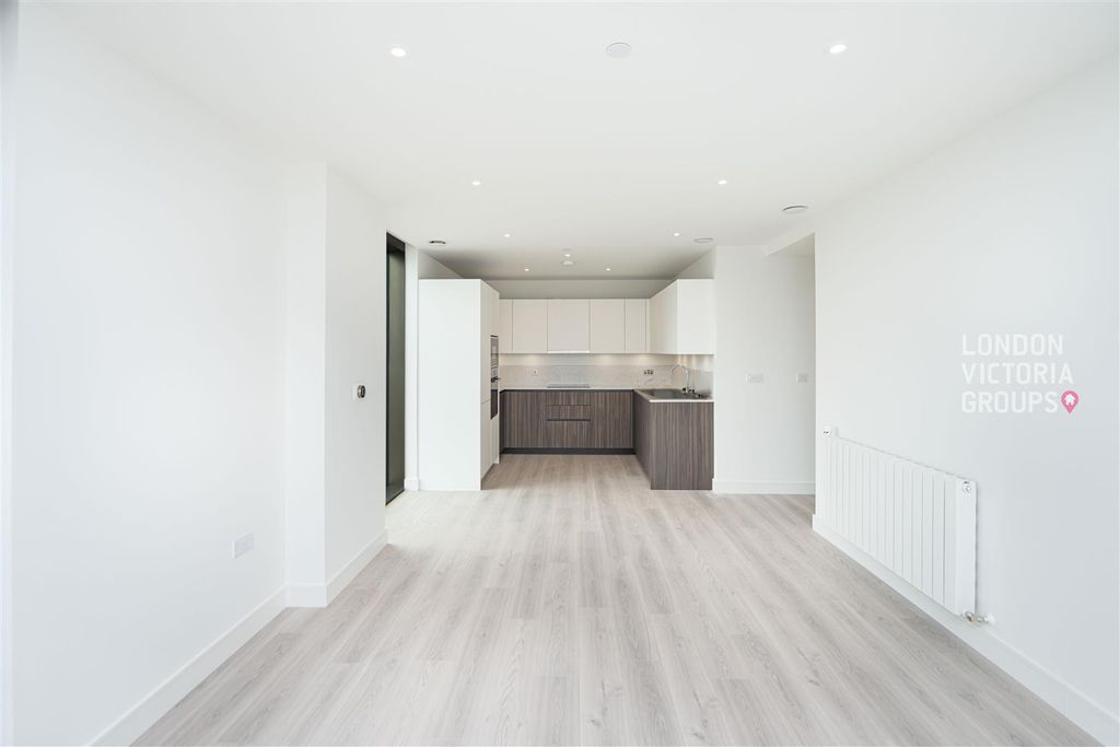 Property photo 2 of 19 1-1688.Jpg