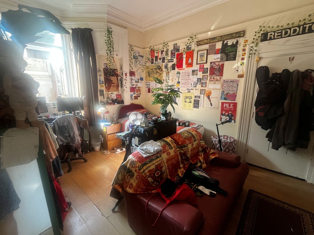 Property photo 2 of 6