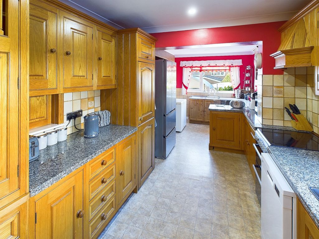 Property photo 2 of 29 Cam04233G0-Pr0011-Still010