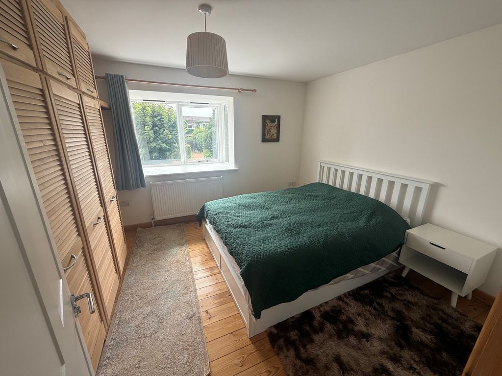 Property photo 1 of 3