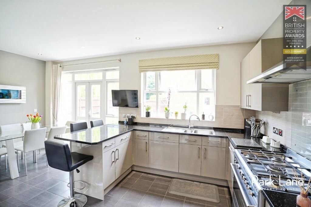 Additional image 6 of 5 bed detached house for saleBrook Farm Close, Bishops Stortford CM23