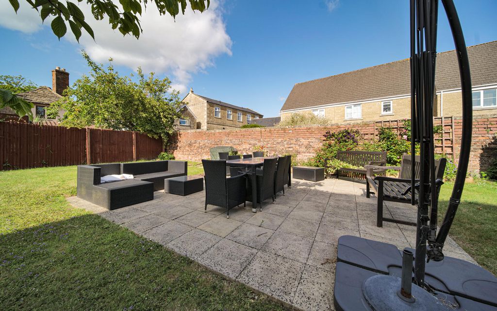 Additional image 10 of 1 bed flat for saleLowbourne, Melksham SN12