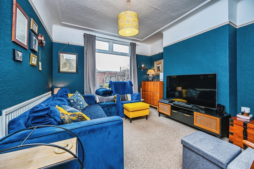 Property photo 2 of 15 Pbox-Img.Jpg