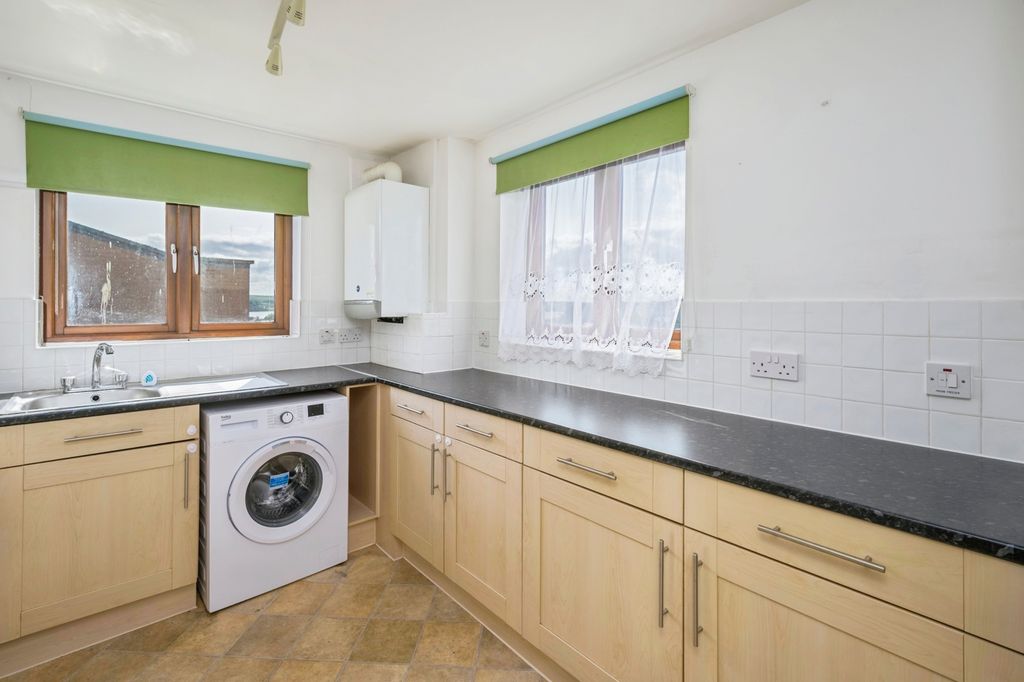 Property photo 2 of 12 Photo