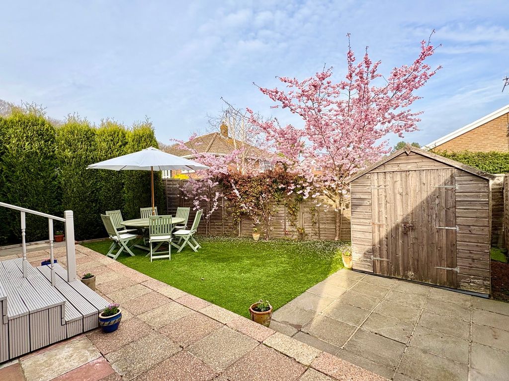 Property photo 2 of 18