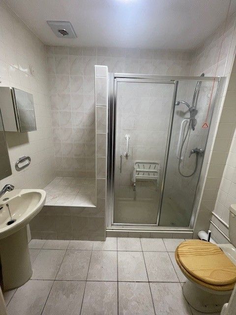 Additional image 3 of 1 bed flat for saleLimewood Court, Beehive Lane, Gants Hill, Essex IG4