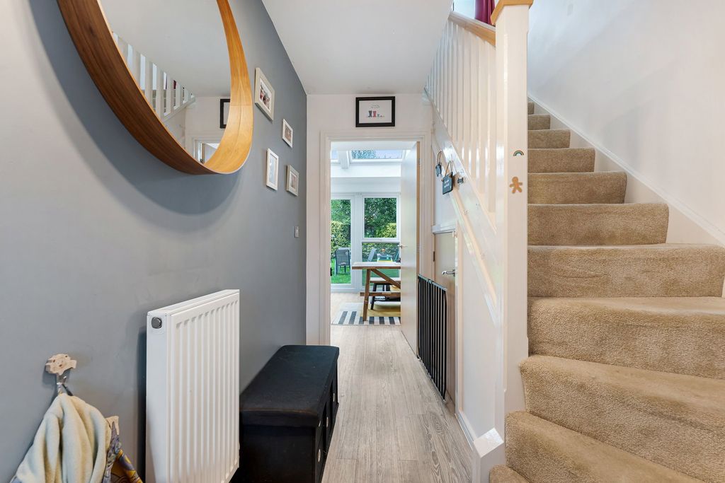 Property photo 3 of 31