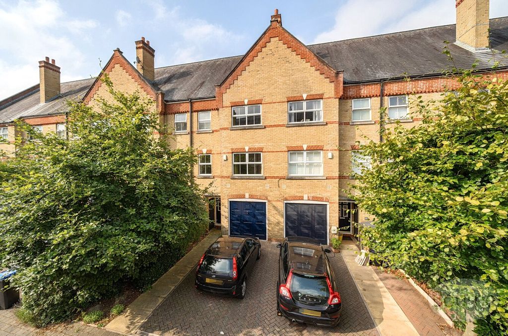 Property photo 1 of 17 Picture No. 28