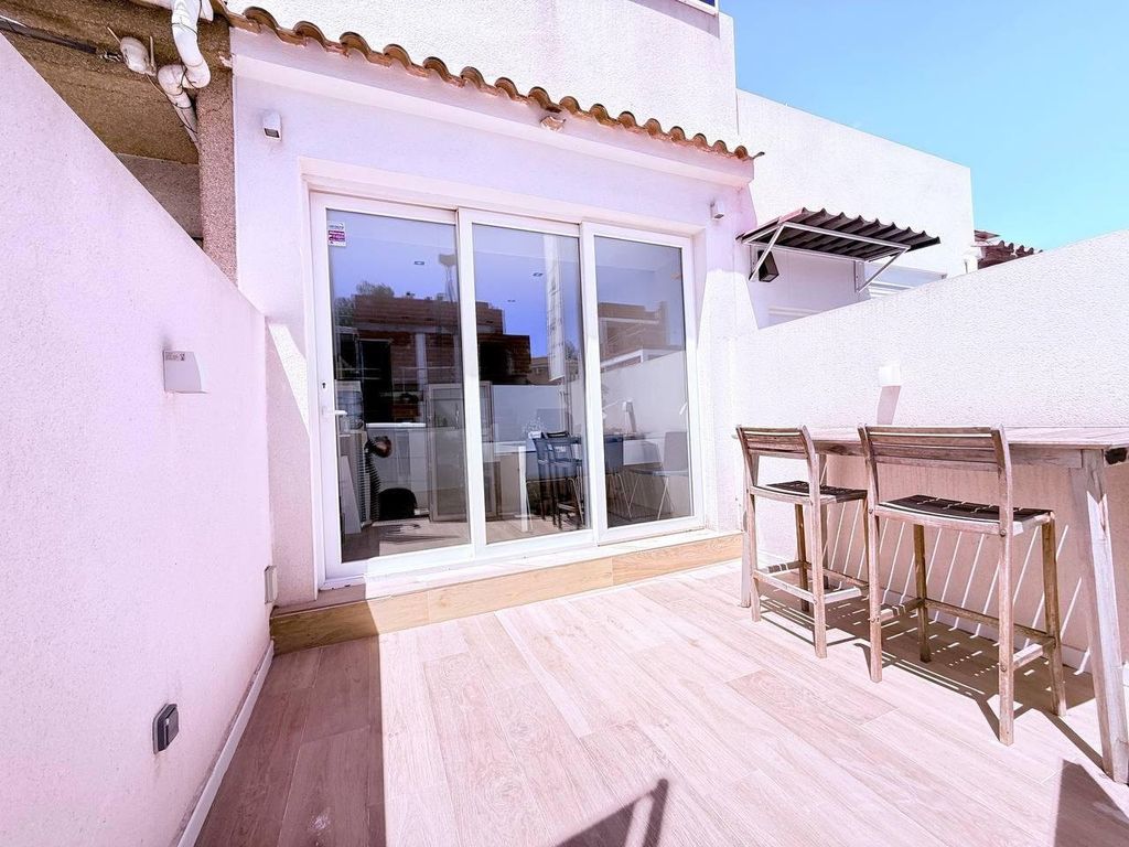 Property photo 1 of 31
