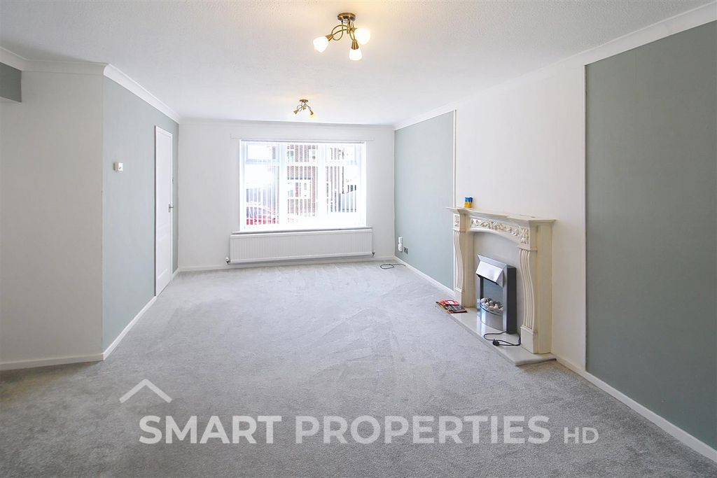 Property photo 2 of 14 33-Steeplands_00013.Jpg