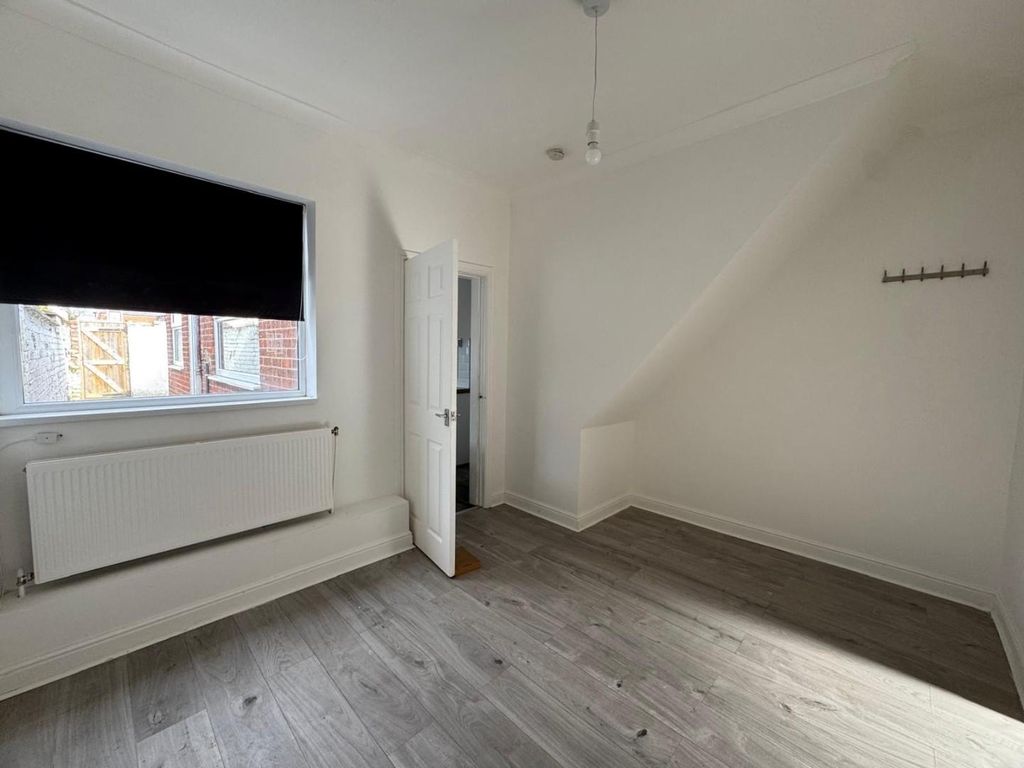 Property photo 3 of 9 10.Jpg