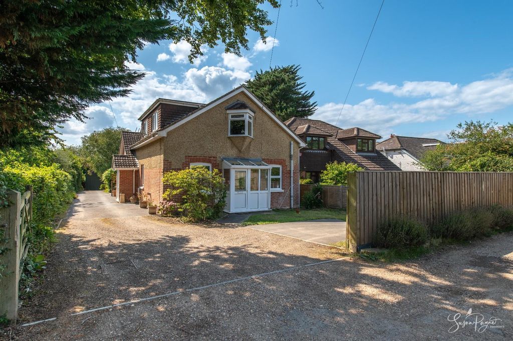 Property photo 1 of 63 Welcome To Newlands