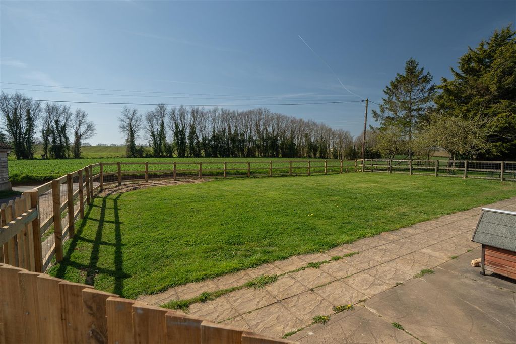 Property photo 2 of 39 18 Acres Of Stunning Rolling Countryside
