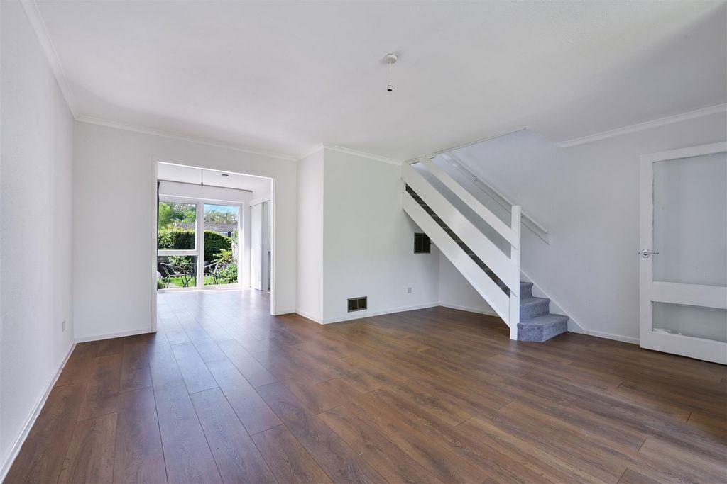 Property photo 1 of 22 Harrison Close (5).Jpg