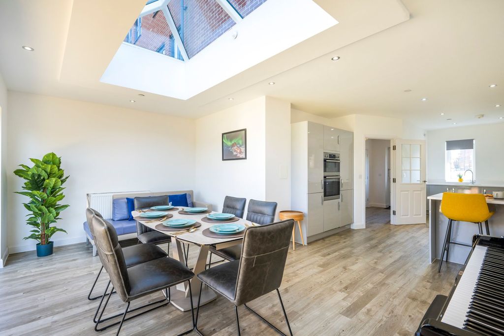 Property photo 3 of 19 Open Plan Kitchen Dining Family Room
