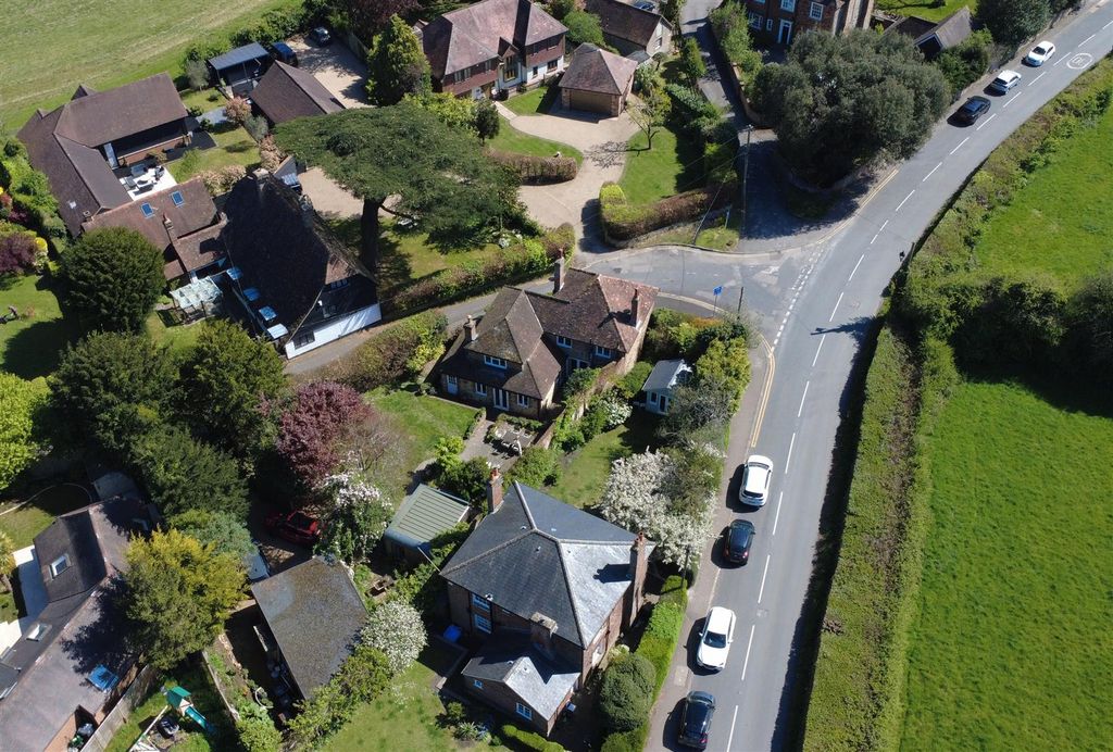 Property photo 2 of 24