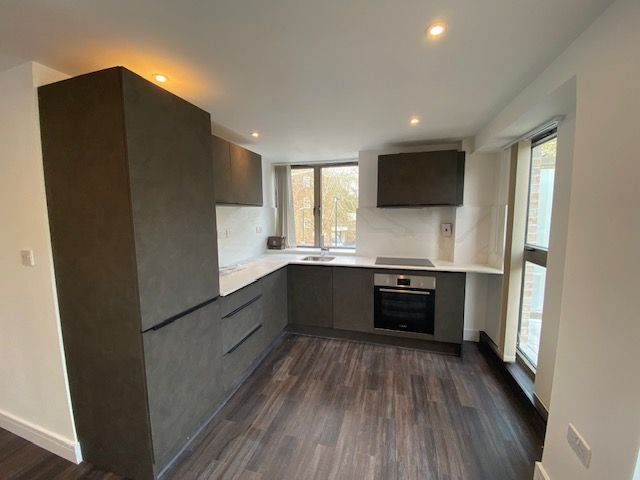 Property photo 1 of 11 Kitchen
