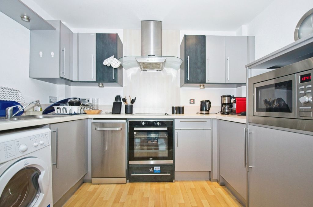 Property photo 3 of 15 Open Plan Kitchen