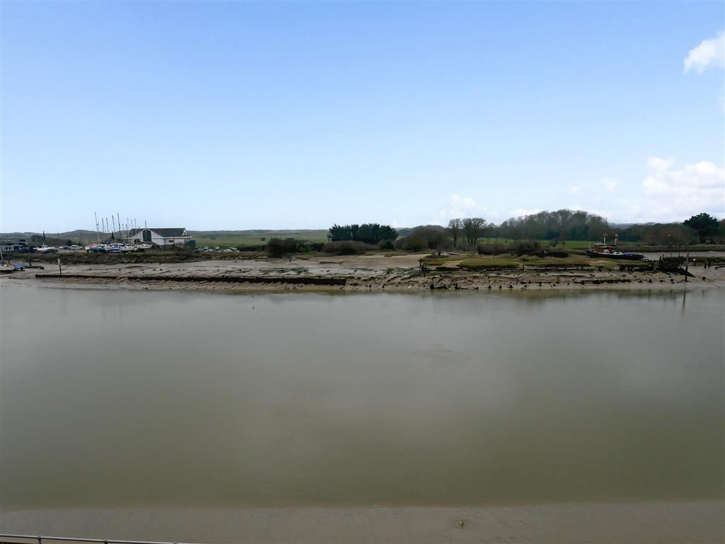 Additional image 11 of 2 bed flat for saleWight Court, Surrey Street, Littlehampton BN17