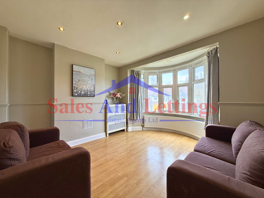 Property photo 1 of 4