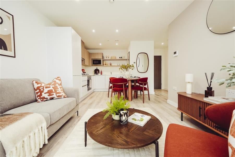 Property photo 1 of 10 Living Room