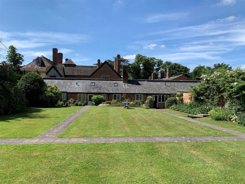 Property photo 1 of 25