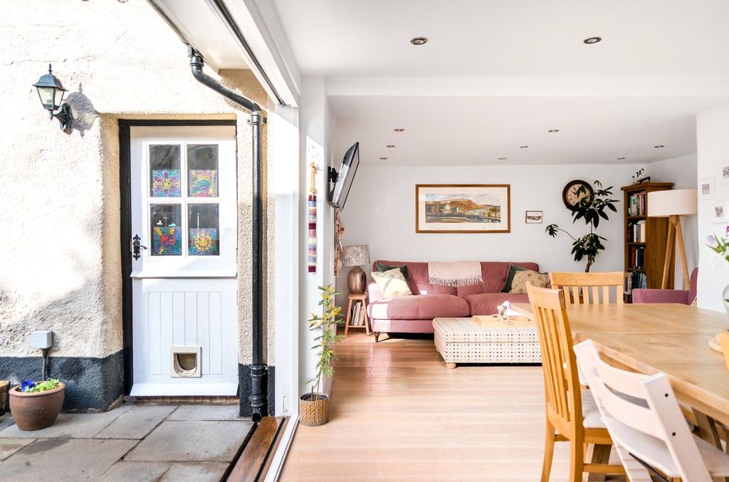 Property photo 2 of 4 Dining Area
