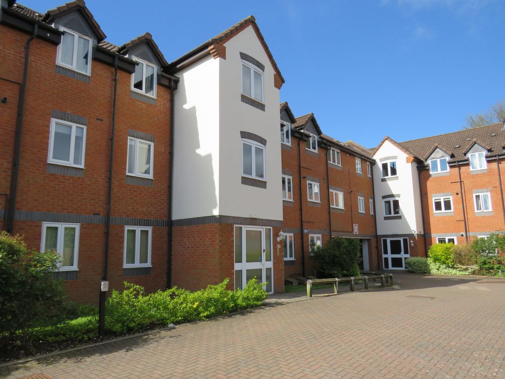 Property photo 3 of 10 Exterior