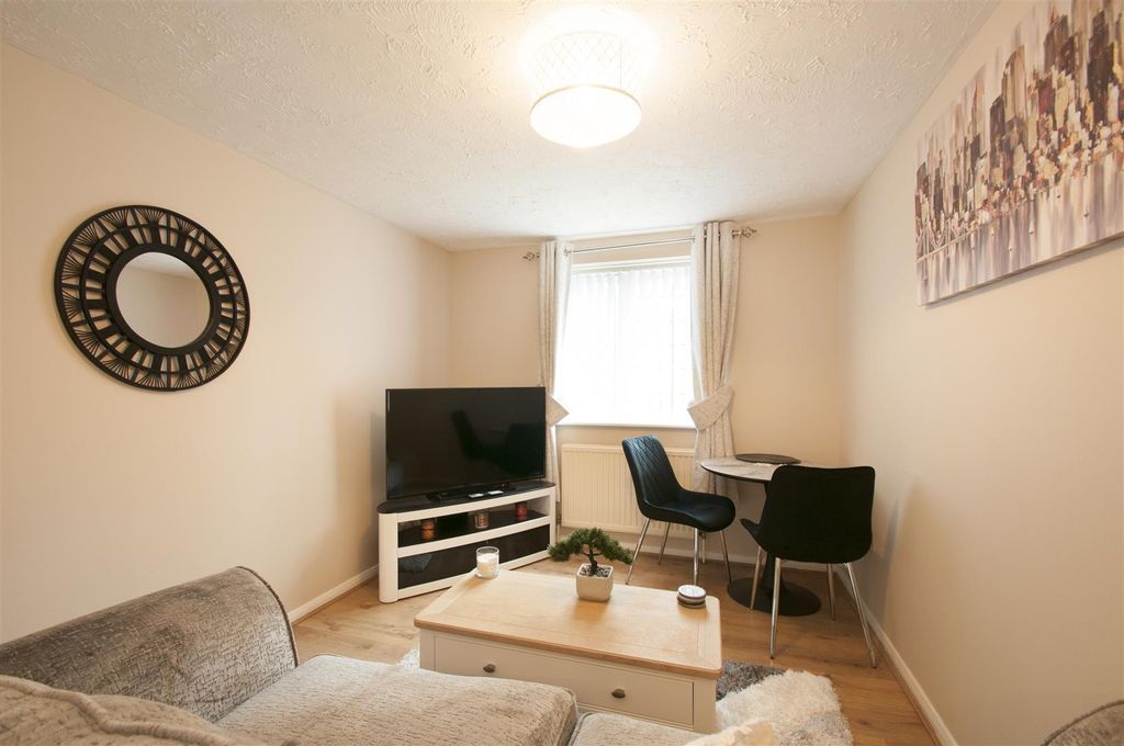 Property photo 3 of 7 42503143.Jpg