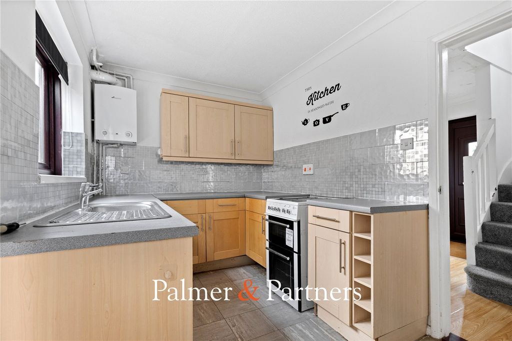 Property photo 3 of 17 Picture No. 04