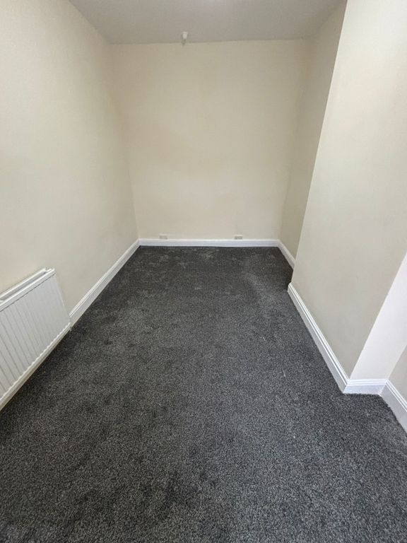 Property photo 3 of 7 Gallery