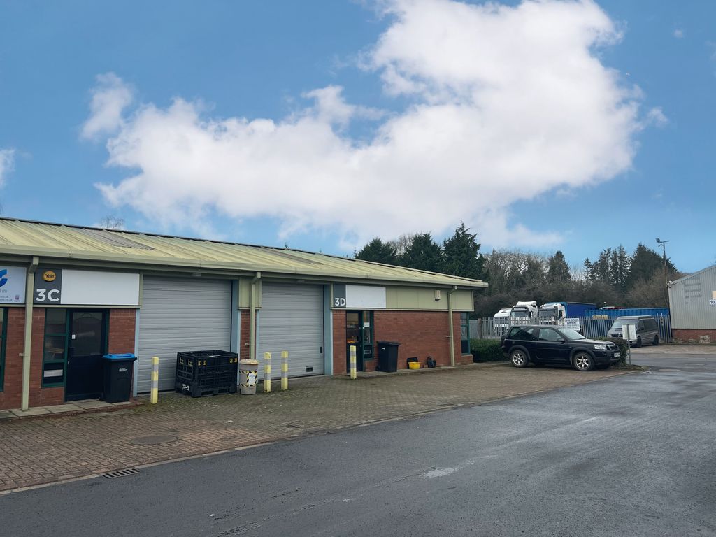 Property photo 1 of 3