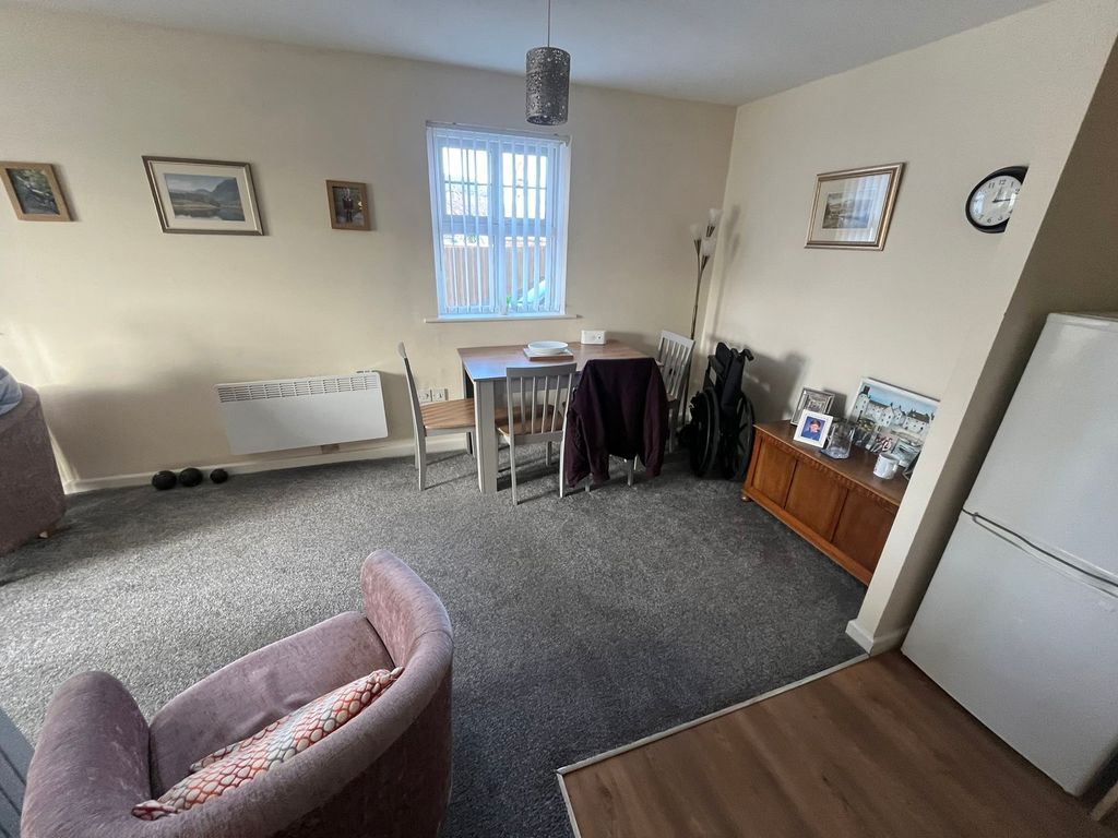 Property photo 3 of 8