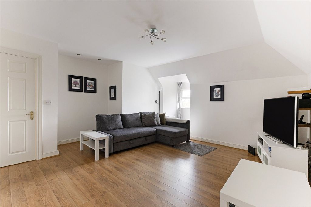 Property photo 2 of 13 Sitting Room