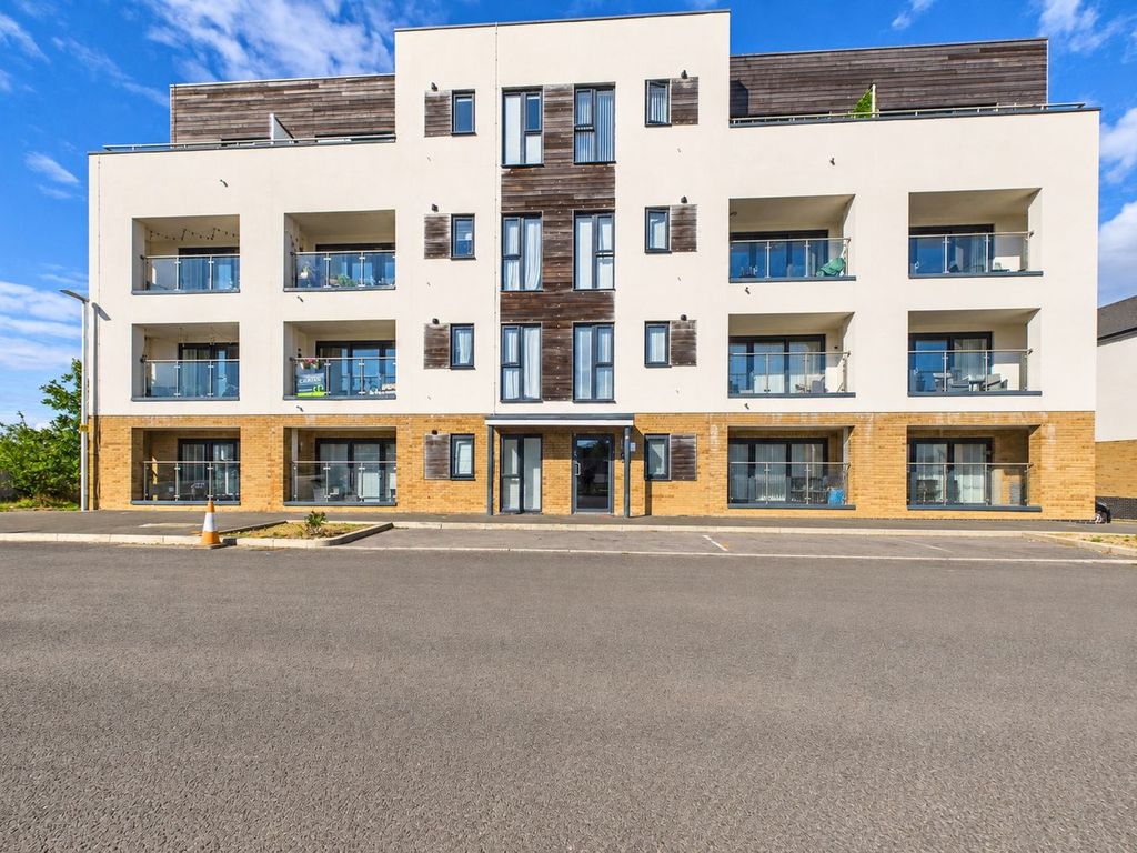 Property photo 1 of 16