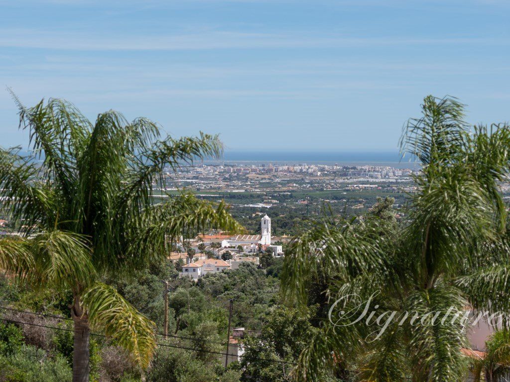 Property photo 3 of 57