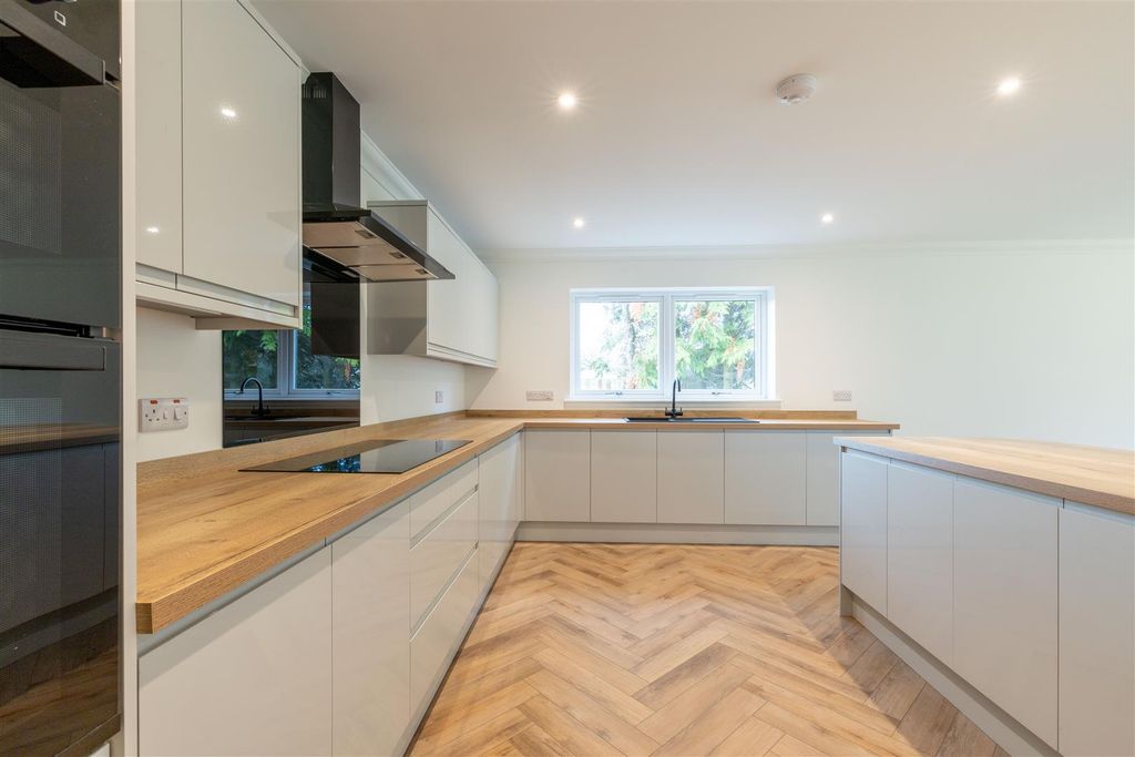 Property photo 3 of 50 10 Kinfauns Holdings Kinfauns - Internals-1.Jpg