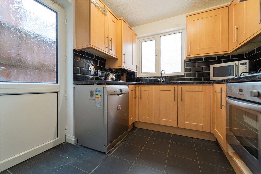 Property photo 2 of 20 Picture No. 19