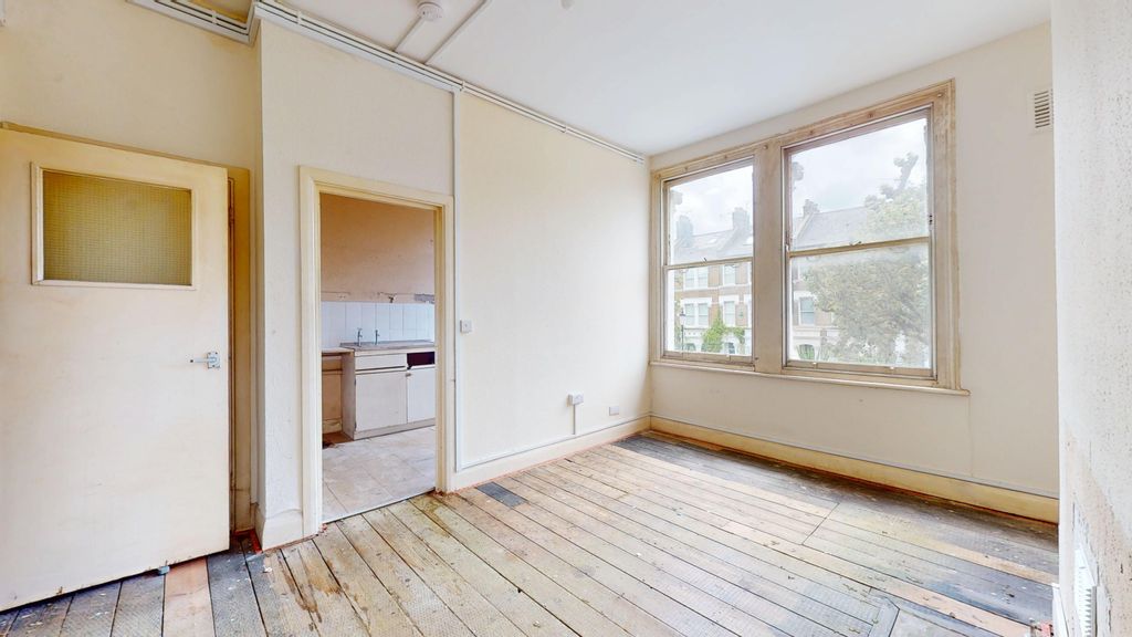 Property photo 2 of 15 Flat 130B, Highlever Road, North Kensington, London, W10 6Pj
