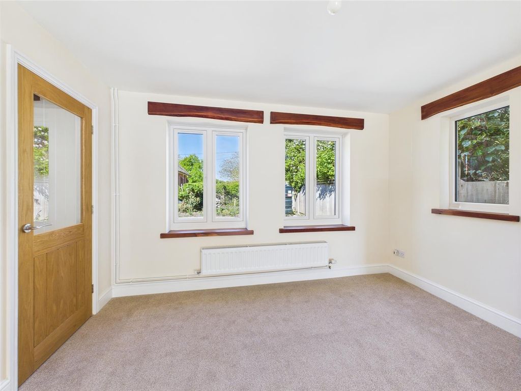 Property photo 3 of 65 Living Room