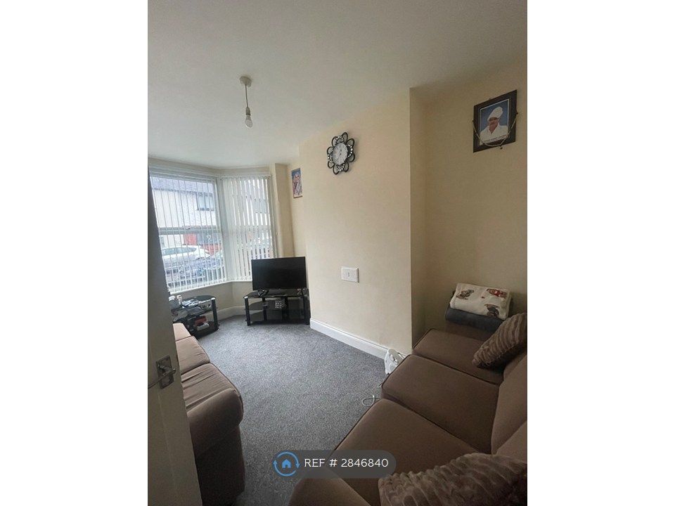 Property photo 2 of 11