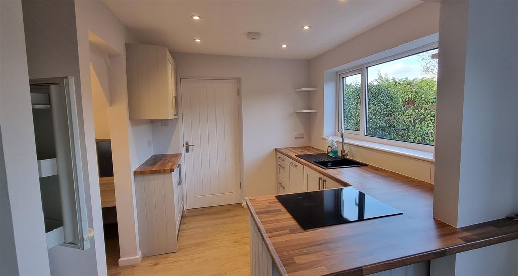 Property photo 2 of 26 Kitchen